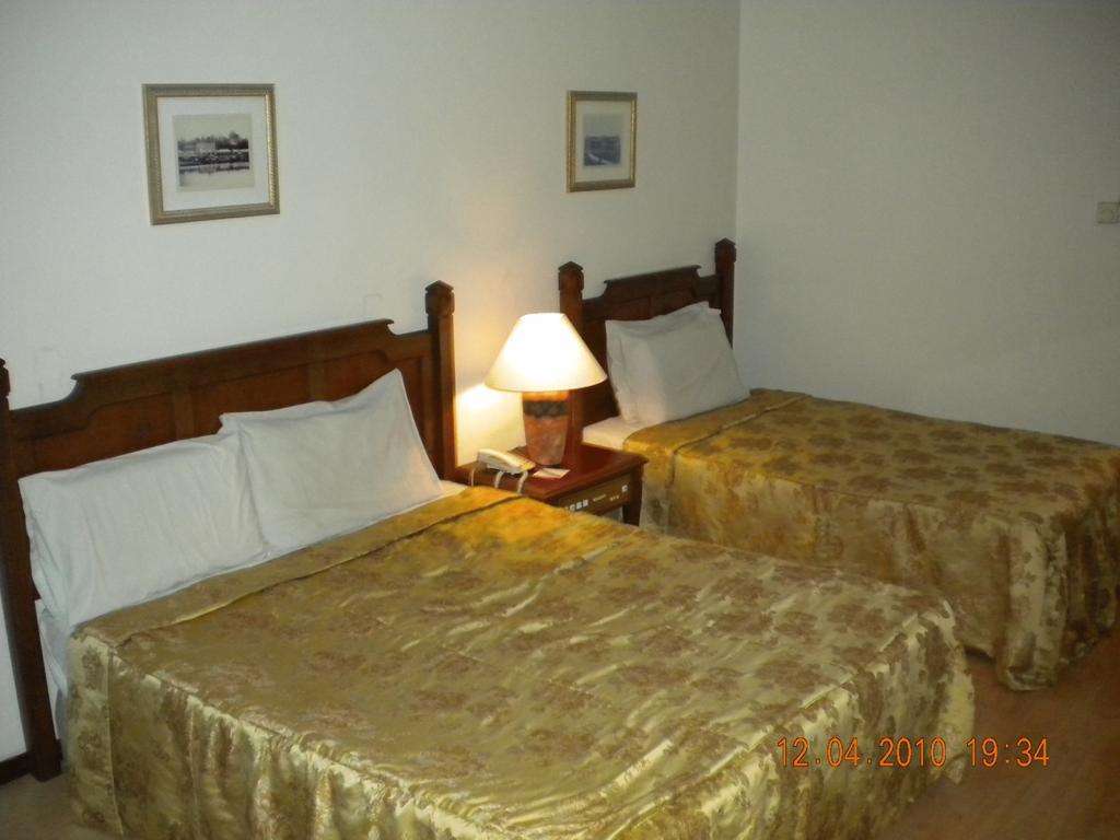 Regal Court Hotel Kuching Camera foto