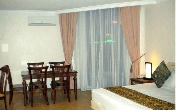 Regal Court Hotel Kuching Camera foto